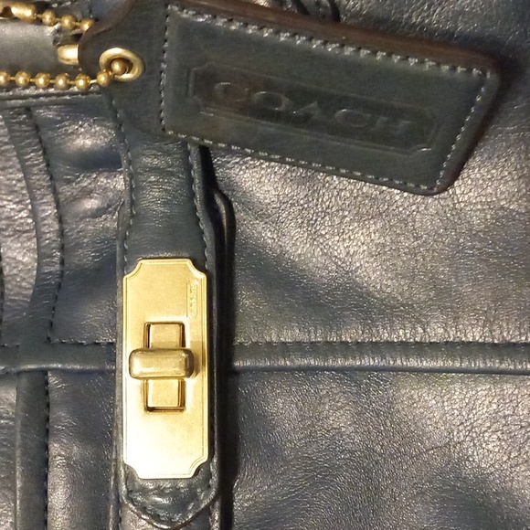 Coach Leather Purse - Picture 6 of 6